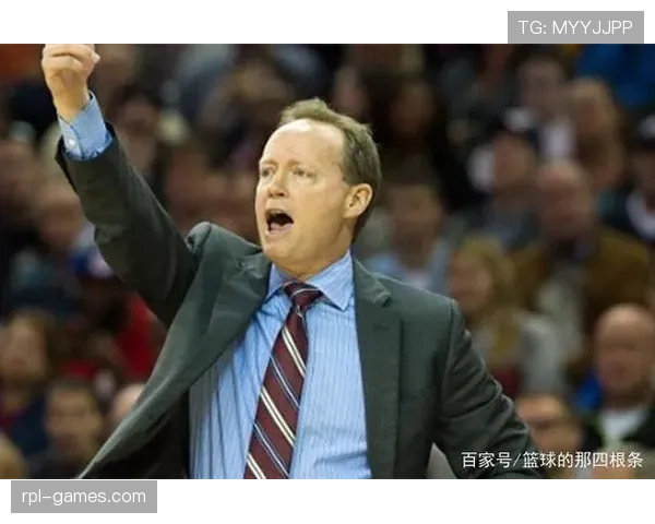 诺维奇转会窗口净支出引关注，俱乐部战略调整引发球迷热议