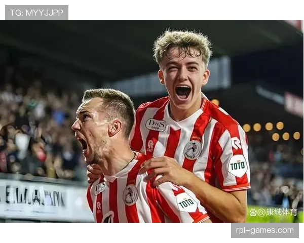 埃因霍温升级逼抢体系，战术革新助推球队强势回暖