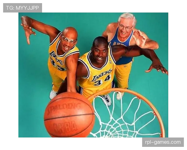 卡里姆·阿布杜尔-贾巴尔挡拆制造错位显著提升得分效率